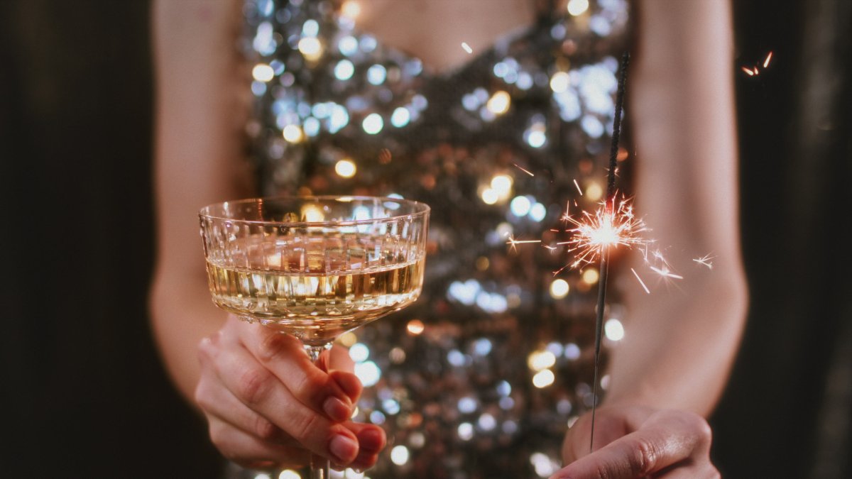 How to Host a Cocktail Night: The Complete Guide