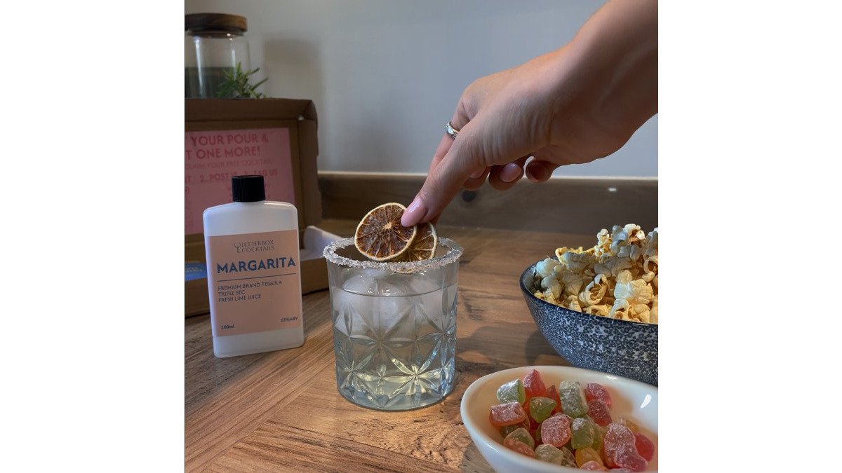 Premium Non-Alcoholic Cocktail Gifts Delivered UK 2026
